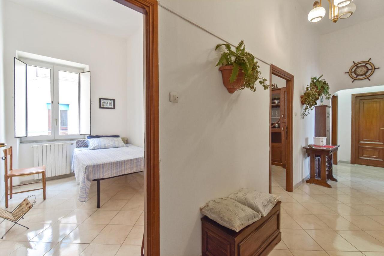 Elegant Apartment With Sea View In Porto Santo Stefano 89 M² Exteriör bild