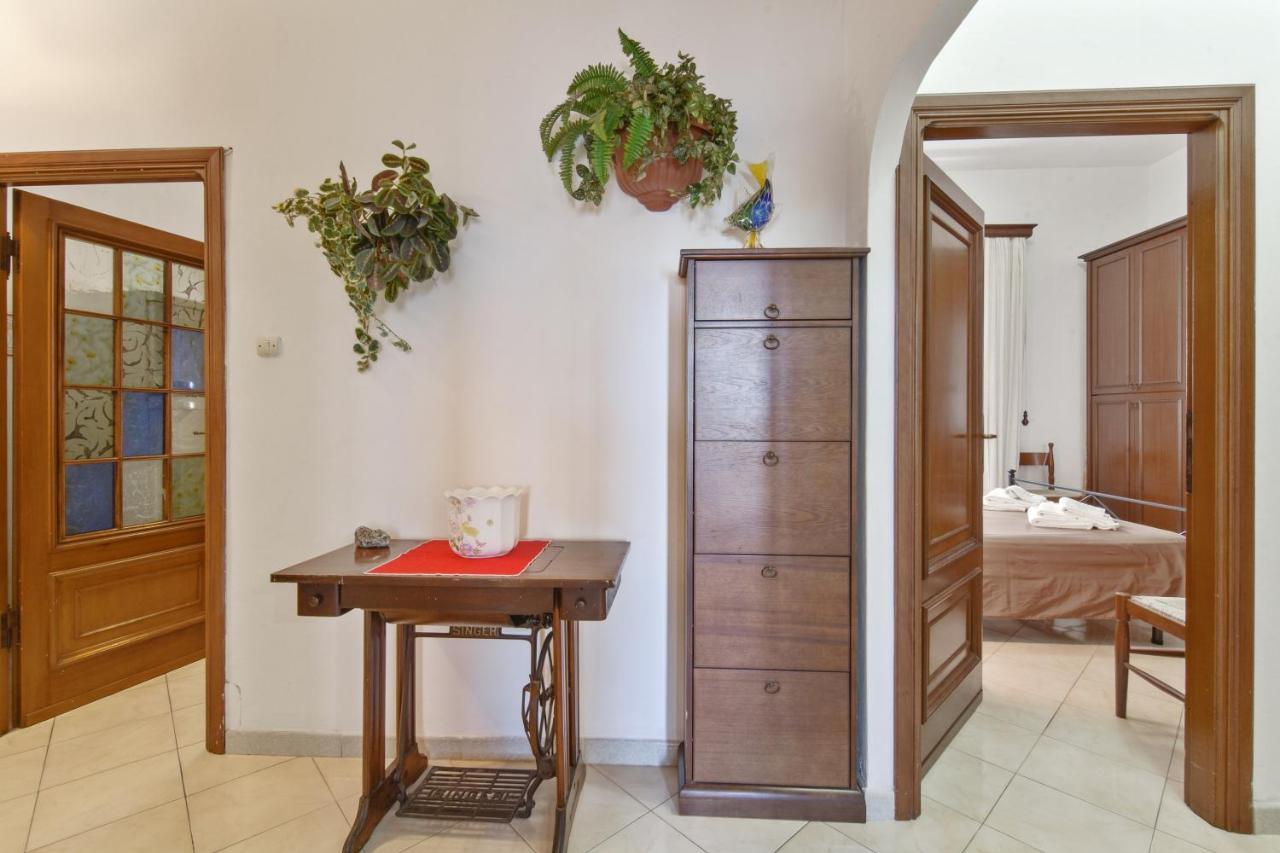Elegant Apartment With Sea View In Porto Santo Stefano 89 M² Exteriör bild