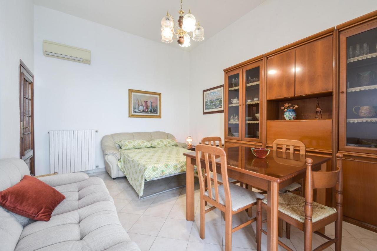 Elegant Apartment With Sea View In Porto Santo Stefano 89 M² Exteriör bild