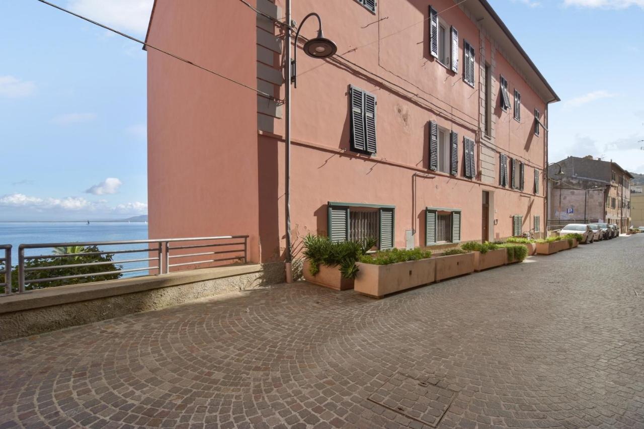 Elegant Apartment With Sea View In Porto Santo Stefano 89 M² Exteriör bild