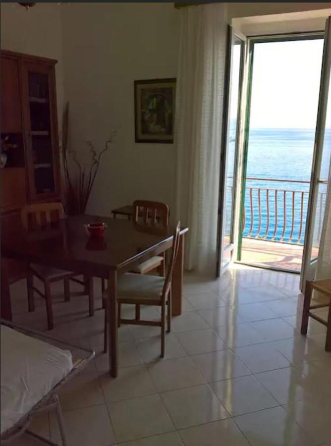 Elegant Apartment With Sea View In Porto Santo Stefano 89 M² Exteriör bild